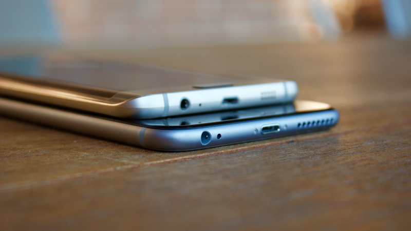 Illustration for article titled Comparativa entre Galaxy S6 Edge+ y iPhone 6s Plus: duelo de titanes